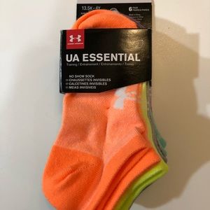 Under Armour 6 Pair No Show Socks New/Never Worn